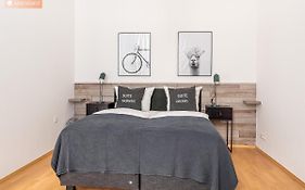 Apartment Berlin Paul-Robeson-Straße